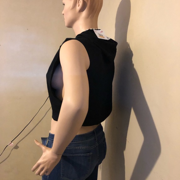 Puma - Picture 4 of 4